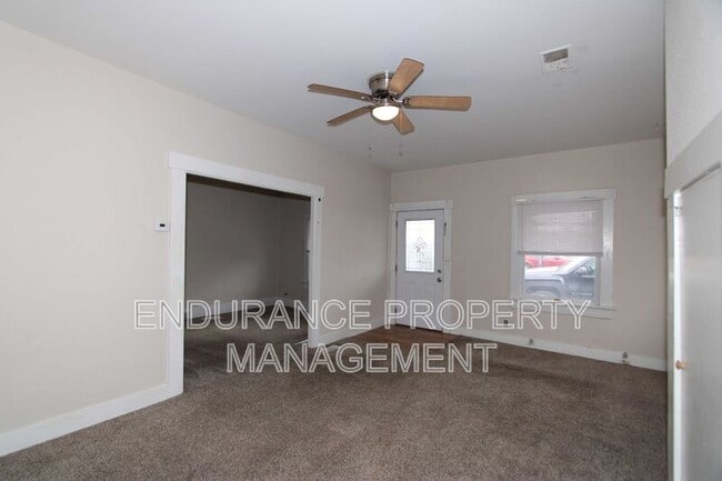 Foto del edificio - 16 S 2nd St