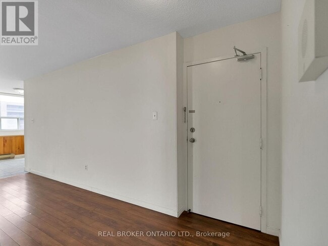 Building Photo - 3 Lisa St.