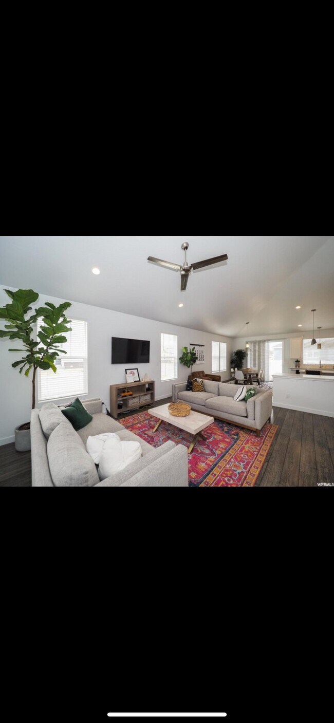Building Photo - 2108 Kimber Ln