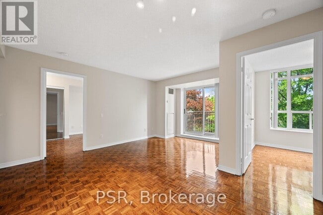 Building Photo - 515 Rosewell Ave