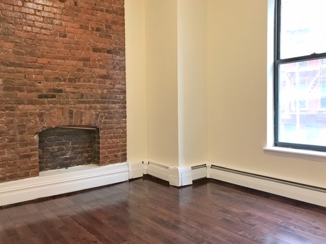 Building Photo - 265 W 123rd St