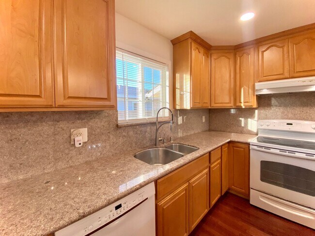 Foto del edificio - Beautiful 5-bedroom home- Fremont!