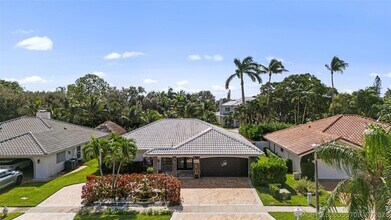 Building Photo - 5223 Deerhurst Crescent Cir