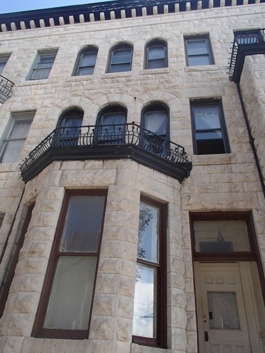 Building Photo - 1703-1705 Saint Paul St