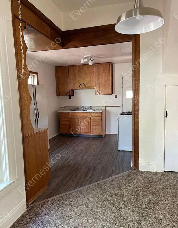 Foto del edificio - 1426 W Cucharras St