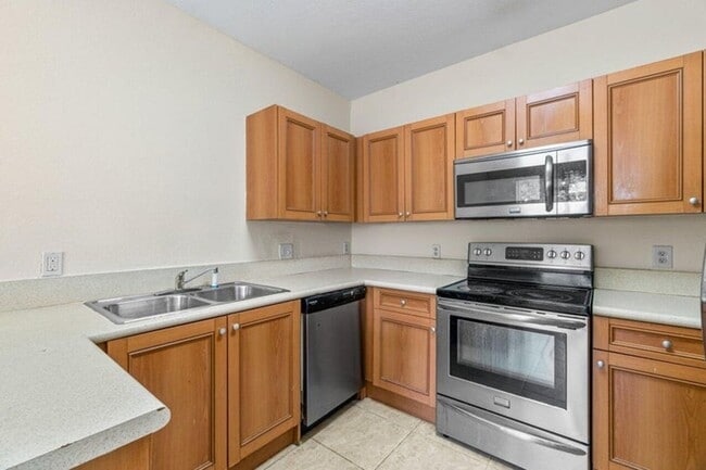 Photo - 809 Talia Cir House