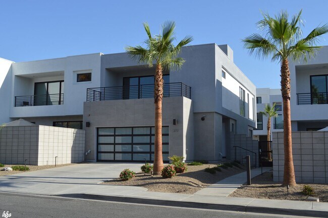 Building Photo - CODY PLACE, New Town Home,Unfurnished,Long...