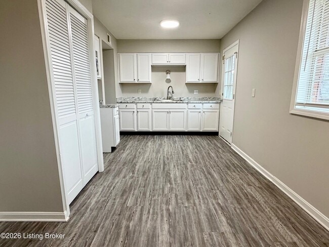 Building Photo - 630 Lane Ave