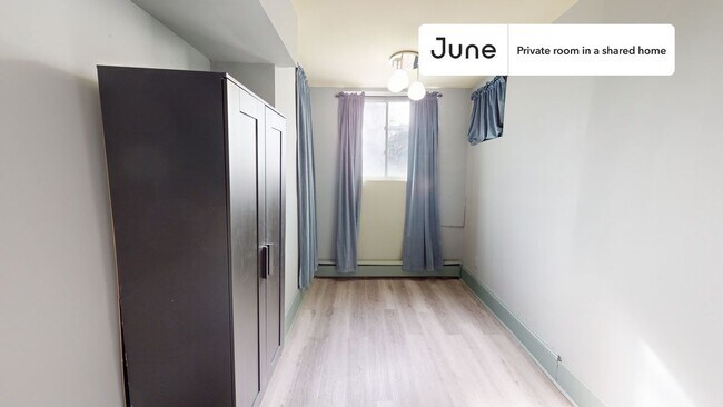 Foto del edificio - Room in Shared 5 bed/2 bath home