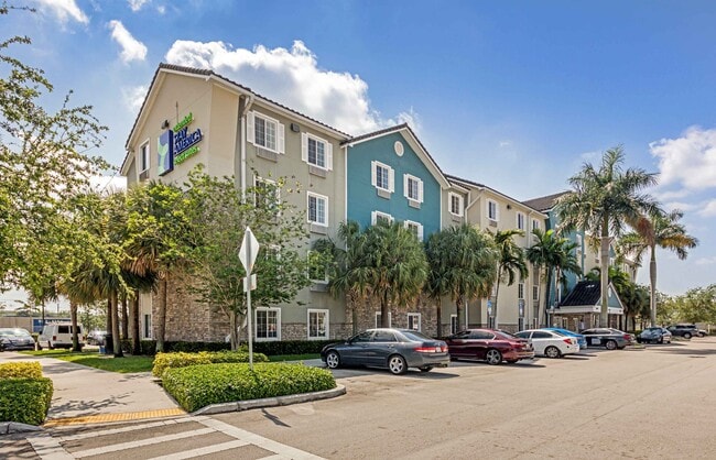 Building Photo - Furnished Studio-Fort Lauderdale - Airport...