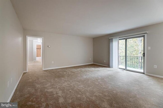 Foto del edificio - 10619 Weymouth St