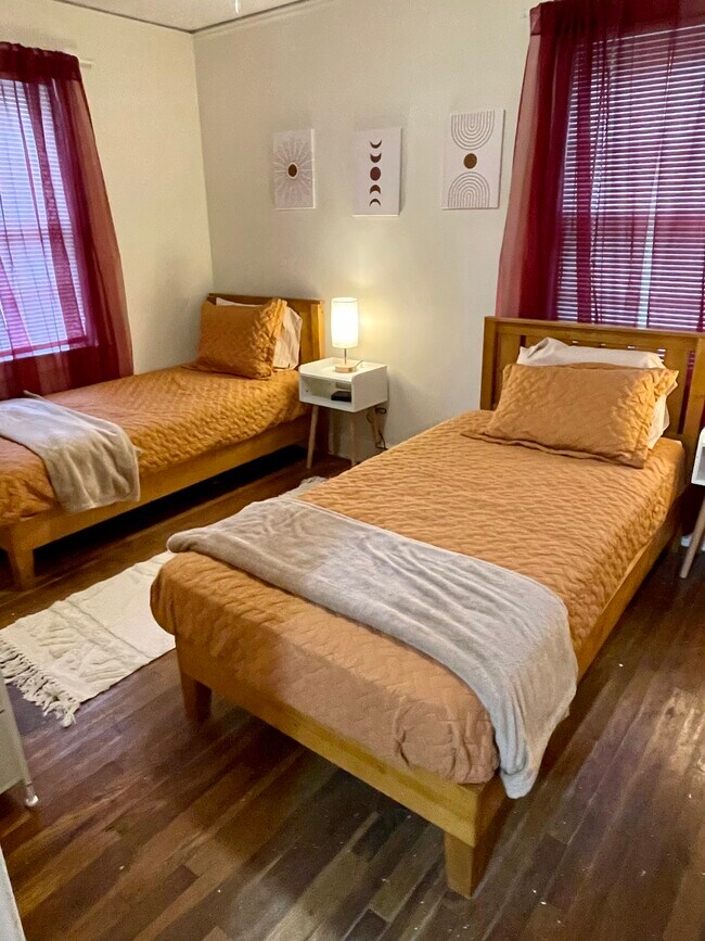 Foto del edificio - 306 Scales St