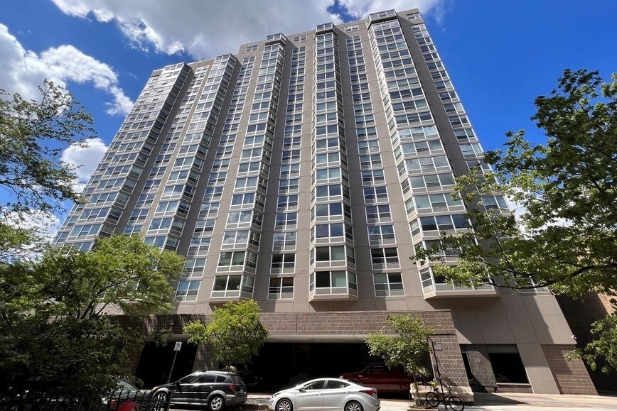 Primary Photo - 720 W Gordon Terrace