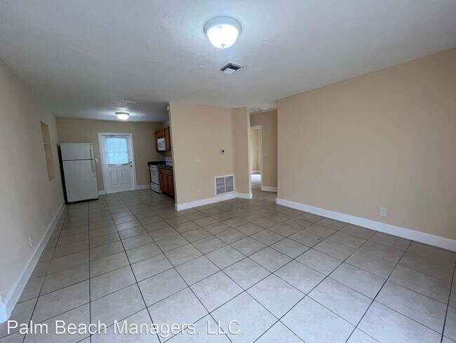 Foto del edificio - 3 br, 2 bath House - 1213 Pioneer Rd.