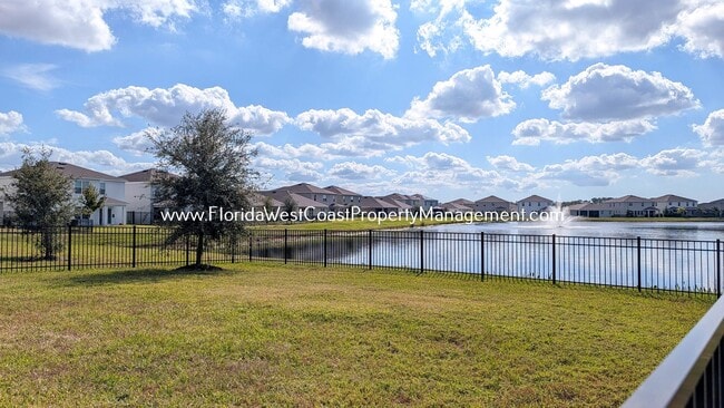Building Photo - LOVELY 5 BEDROOM/ 3 BATH HAYDEN FLOOR PLAN! SOLERA- LAKEWOOD RANCH