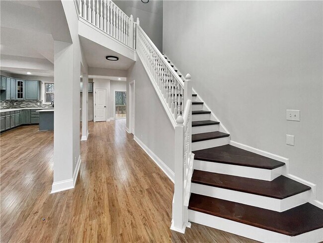 Building Photo - 7938 Fawnwood Dr