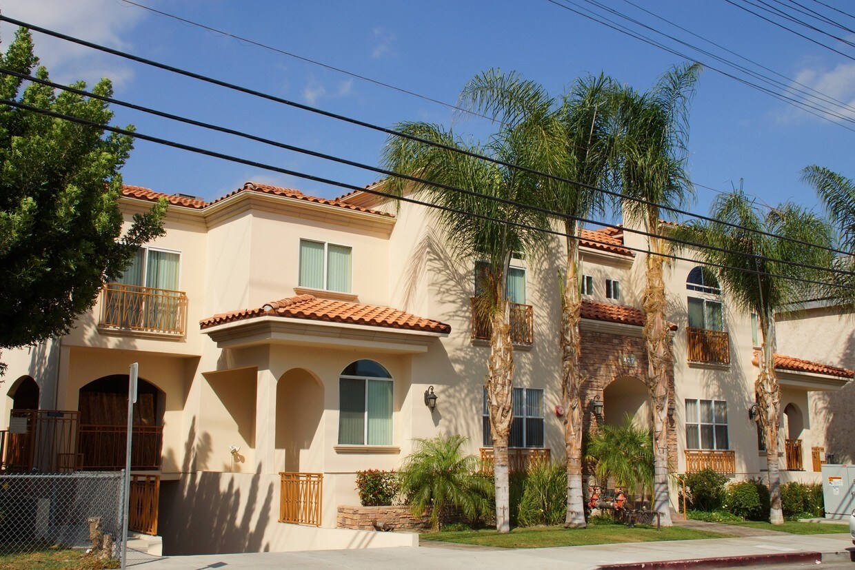 Foto del edificio - 422 S Lake St