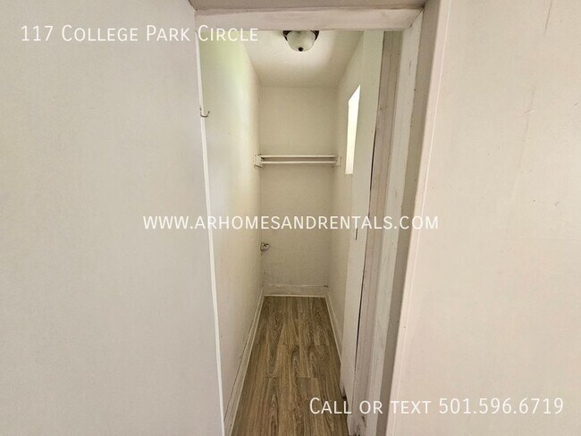 Foto del edificio - 117 College Park Cir