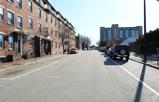 Foto del edificio - 95 Pleasant St