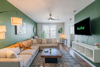 Building Photo - 1275 E University Dr