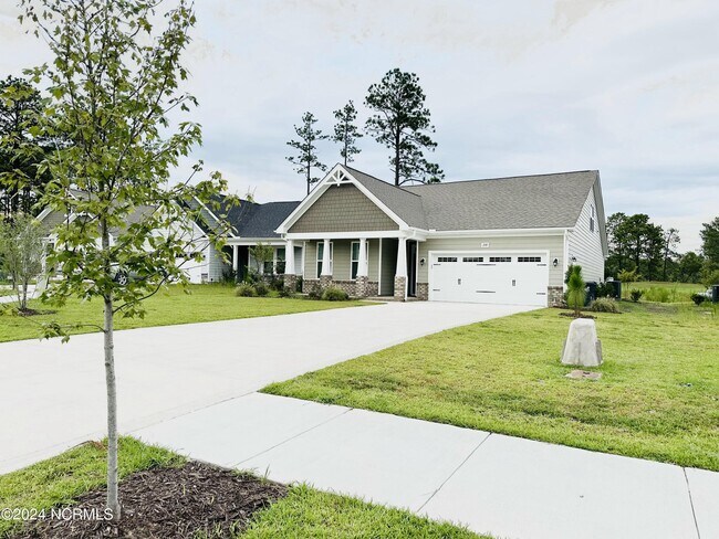 Building Photo - 210 Kinsale Cir