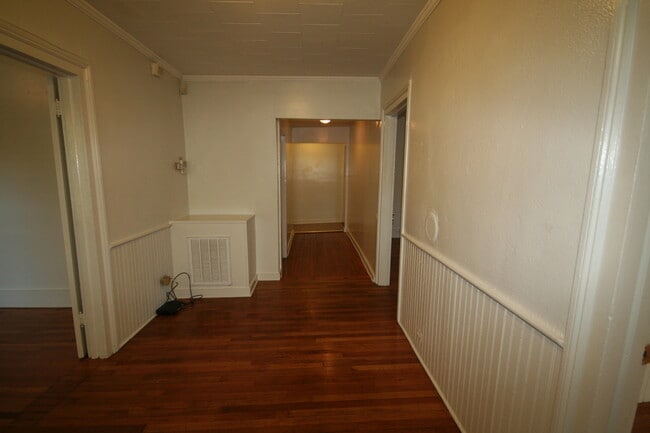 Building Photo - Perfect 4BR Home by Duke - All Appliances ...