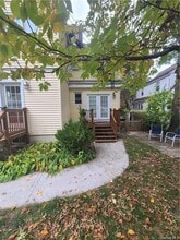 Building Photo - 71 Longview Ave