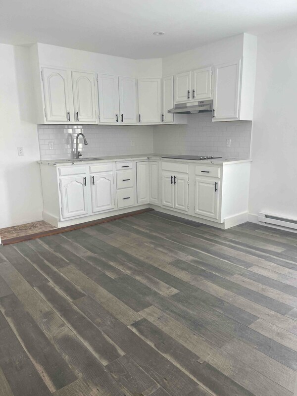 922 Jay St Unit 2B, Utica, NY 13501 Room for Rent in Utica, NY