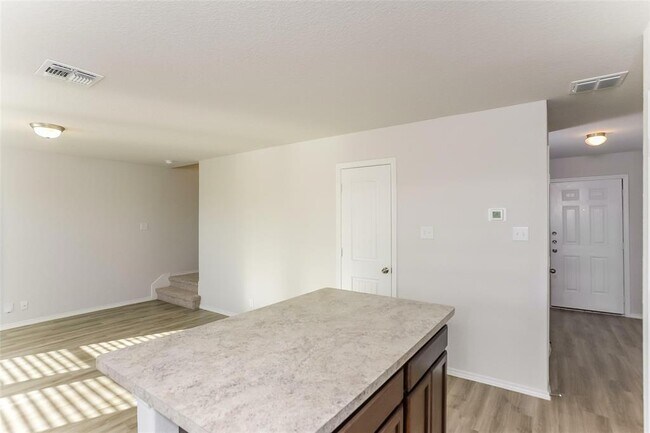 Foto del edificio - 5015 Giant Sequoia Way