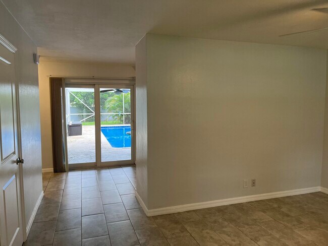 Foto del edificio - 244 Cypress Ln