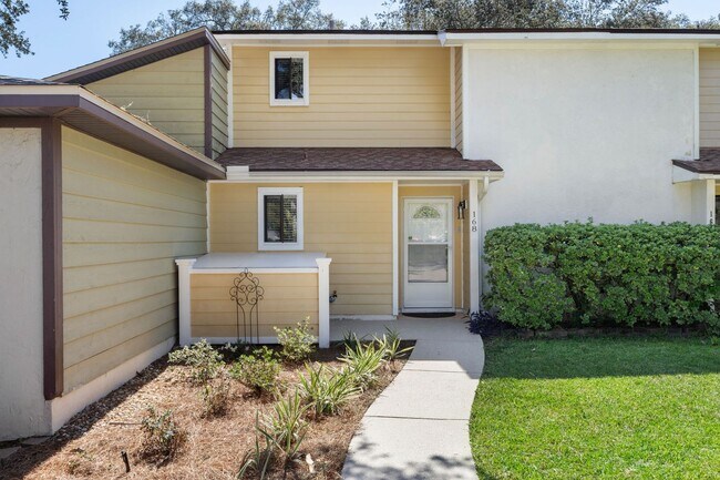Foto del edificio - Stunning Townhouse in the Heart of Destin!