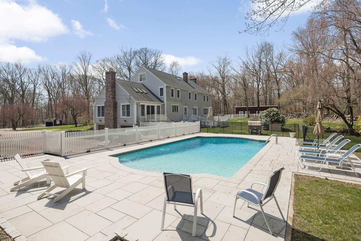 Foto principal - 784 Smith Ridge Rd
