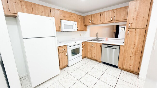 Foto del edificio - 6475 W Oakland Park Blvd