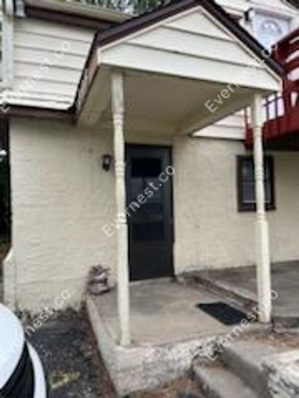 Primary Photo - 808 N Emery St
