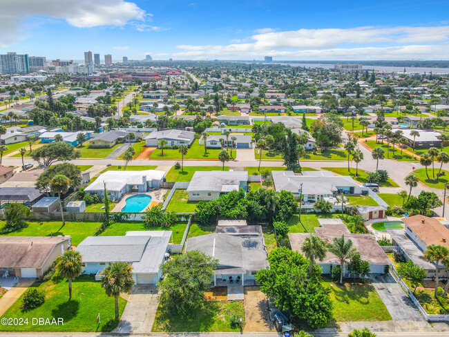 Building Photo - 152 Ponce De Leon Dr