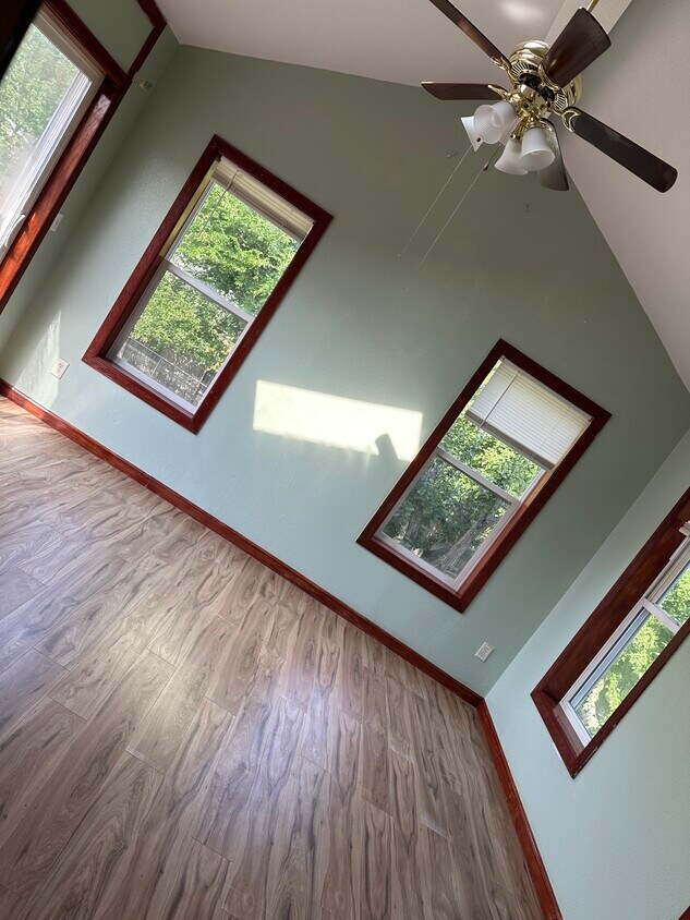 Foto principal - 2517 Whispering Prairie Ave