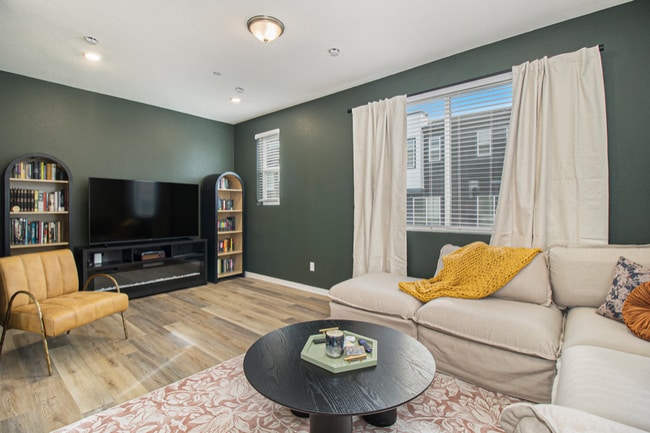 Photo - 1753 Peak Lp Townhome