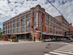 Building Photo - 505 Tennessee St