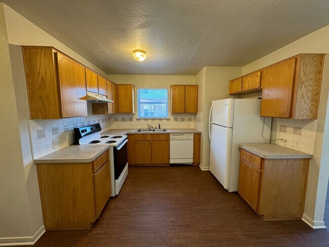 Foto del edificio - 404 Brittney Way