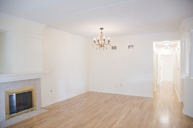 Foto del edificio - 501 Saddlebrook Ln