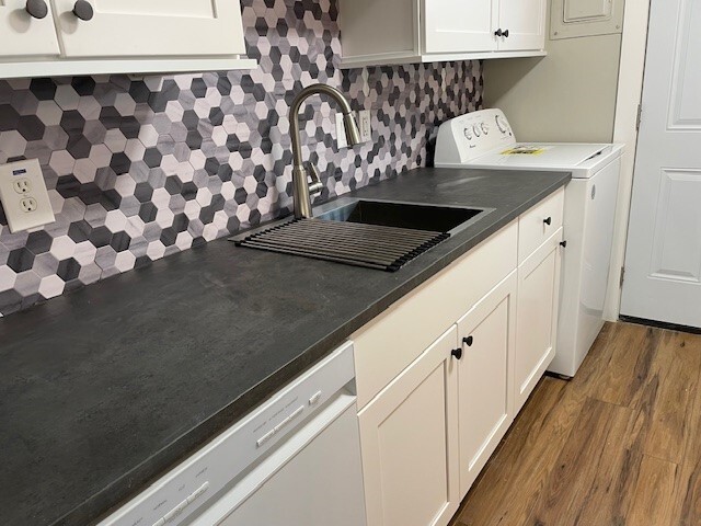 Newly Remodeled Kitchen - 40 S Norwich Rd