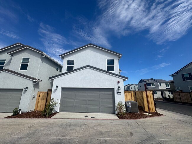 Foto del edificio - 2914 Skyward Ln