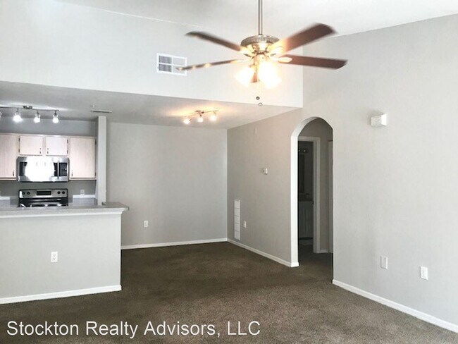 Foto del edificio - 2 br, 2 bath House - 8809 Manor Loop #201