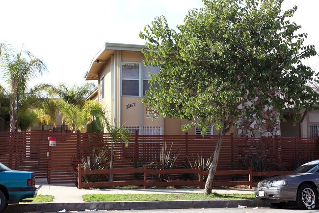Foto del edificio - 1167 Daisy Ave