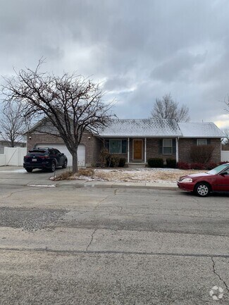 Building Photo - 1488 N 220 E St