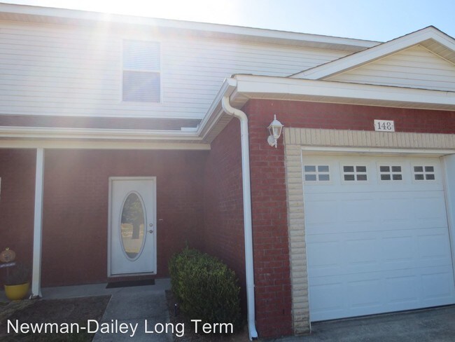 Building Photo - 1150 Airport Rd