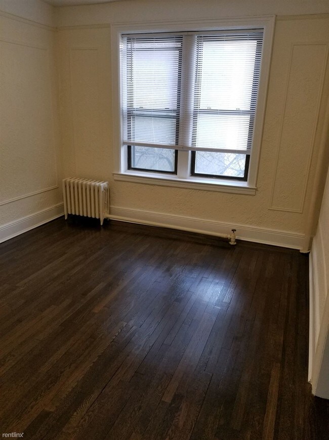 Building Photo - 21-61 Steinway St