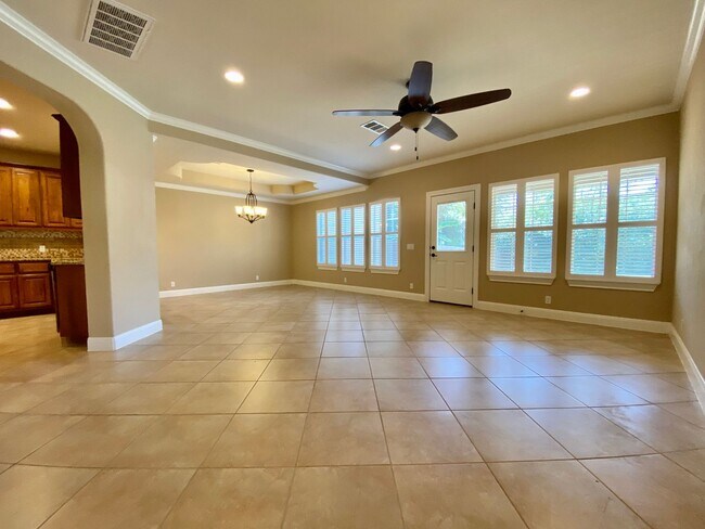 Building Photo - Experience the Best of South Austin Living...
