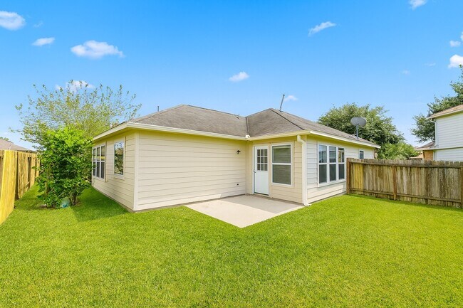 Building Photo - 19031 Telford Way