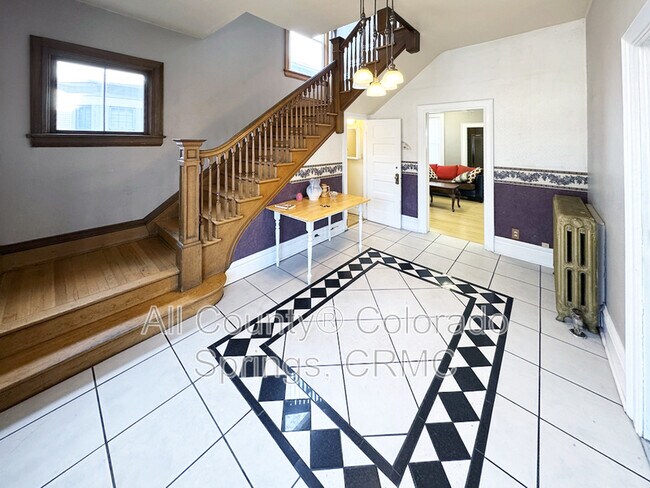 Foto del edificio - 815 N Nevada Ave